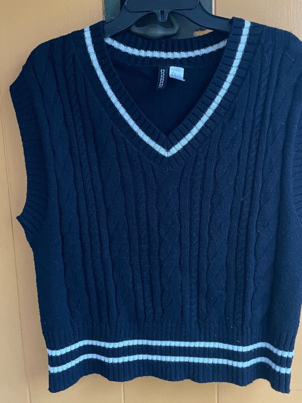 Black and White Cable Knit Cropped Sweater Vest